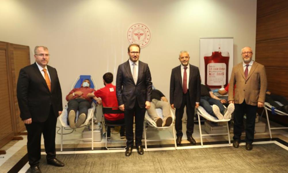 Sağlık Bakanlığı Çalışanları Dünya Kan Bağışçıları Gününü Kutladı